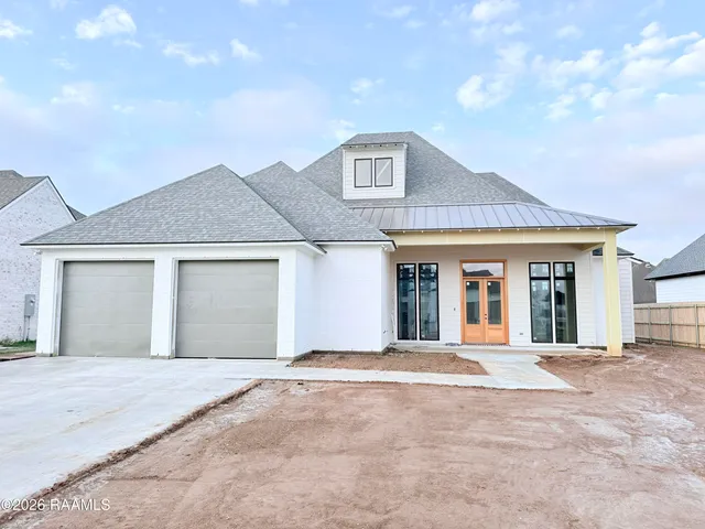$724,900 | 212 Sabal Grv Lane, Youngsville, LA 70592