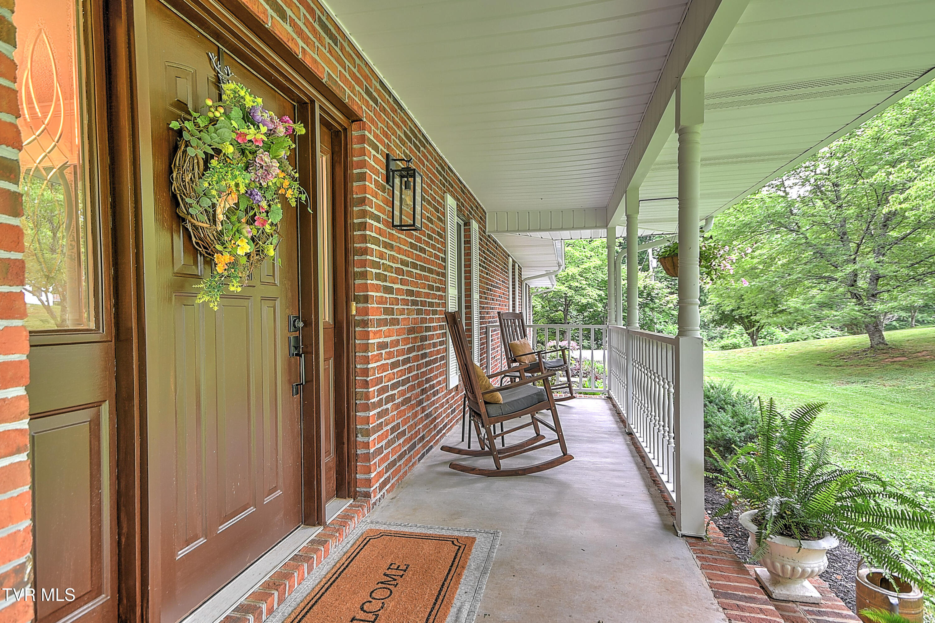 145 Zeb Grindstaff Road Elizabethton, TN 37643 - Photo 7 of 68 145 Zeb Grindstaff JV-8
