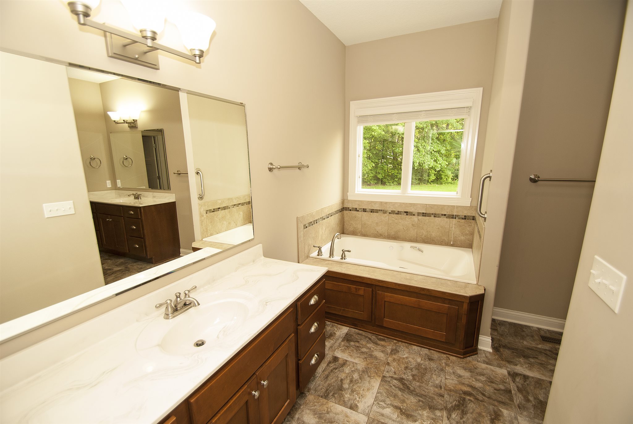 13422 Tonkel Road Fort Wayne, IN 46845 - Photo 17 of 36