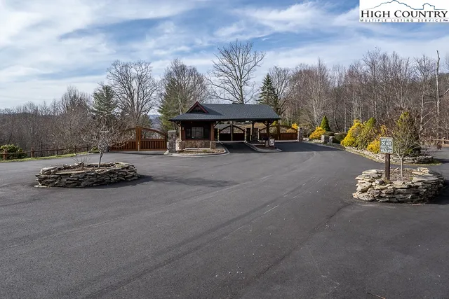 $190,000 | Lot 81-tbd Lot 81-tbd Bear Creek Road, Elk Park, NC 28622