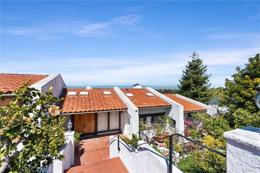 5 Yellow Brick Road, Rancho Palos Verdes, CA 90275 Compass