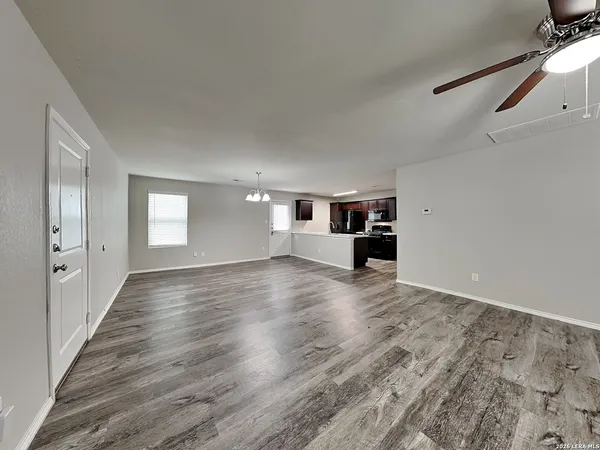 $1,369 | 8525 Amistad Cove, Converse, TX 78109