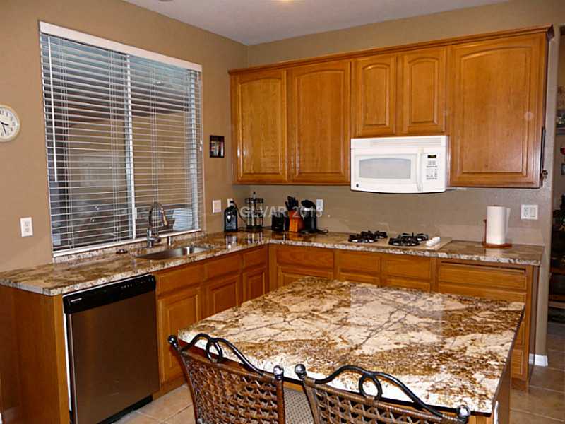 2387 Rainswept Avenue Henderson, NV 89052 - Photo 9 of 25 Kitchen.