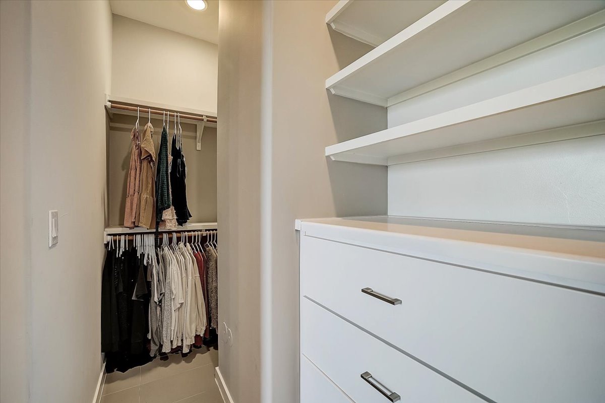 5921 Hiline Road, Unit 1204 Austin, TX 78734 - Photo 30 of 36 View of walk in closet