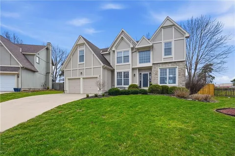 $499,950 | 13152 South Summit Street, Olathe, KS 66062