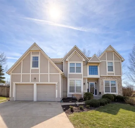 $525,000 | 13152 South Summit Street, Olathe, KS 66062