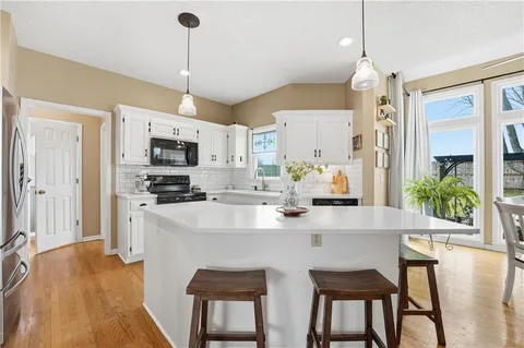 $499,950 | 13152 South Summit Street, Olathe, KS 66062