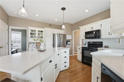 $499,950 | 13152 South Summit Street, Olathe, KS 66062