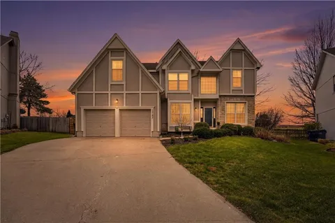 $499,950 | 13152 South Summit Street, Olathe, KS 66062