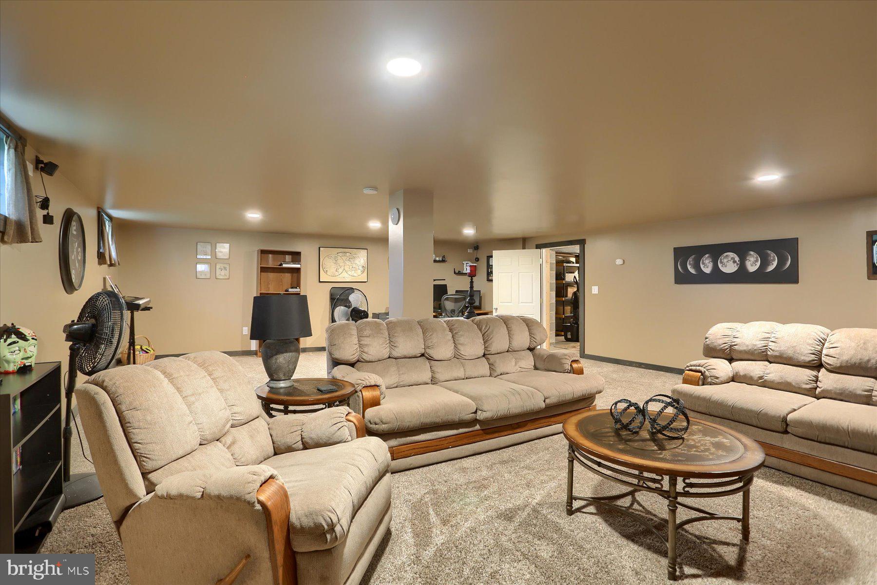 1858 Spring Road Carlisle, PA 17013 - Photo 24 of 32 Gallery Image 24
