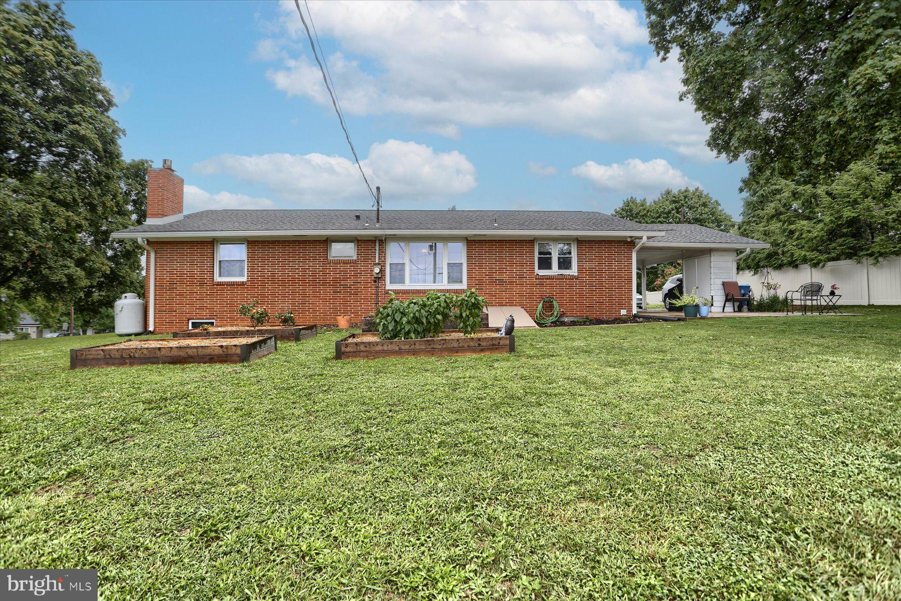 1858 Spring Road Carlisle, PA 17013 - Photo 31 of 32 Gallery Image 31