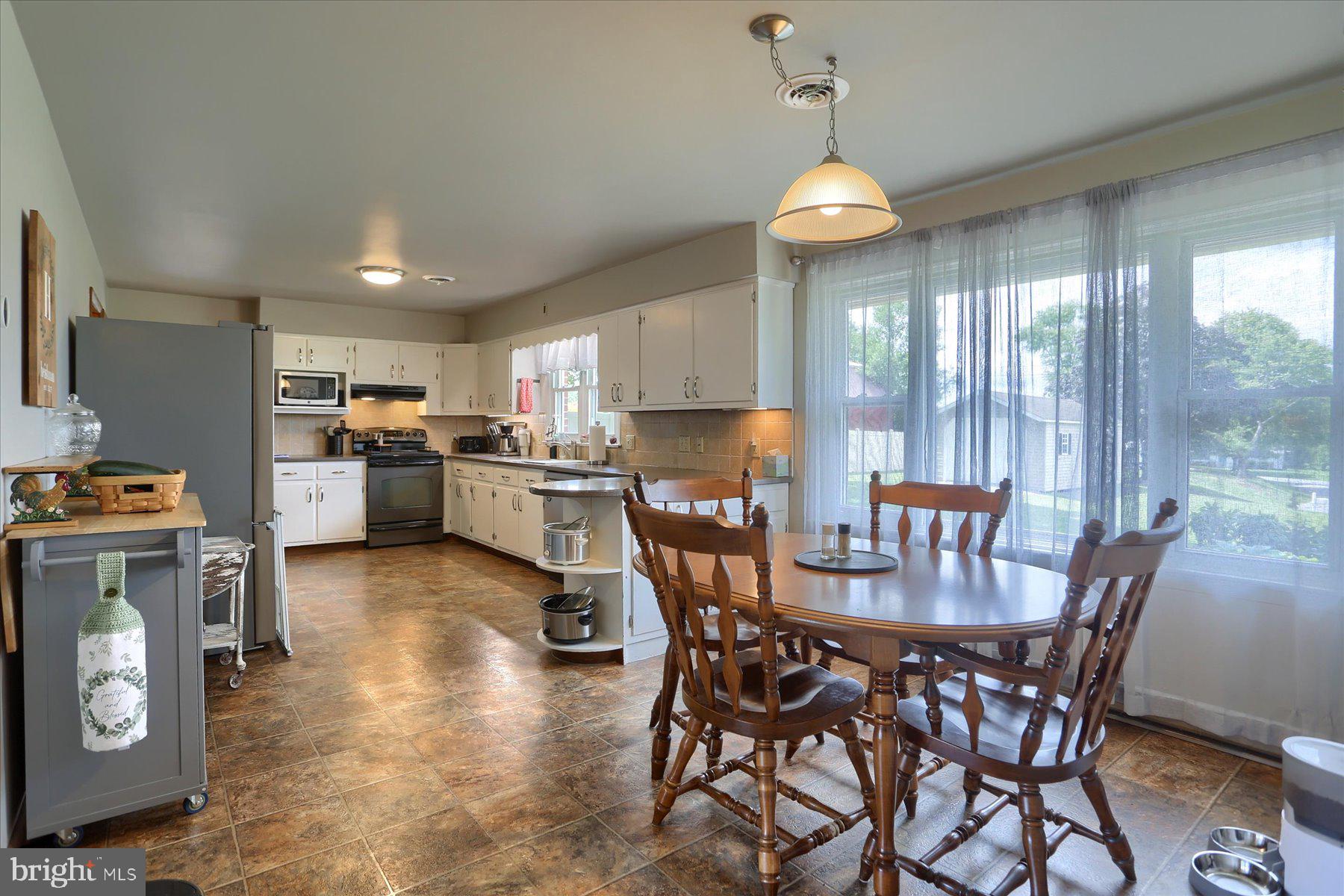 1858 Spring Road Carlisle, PA 17013 - Photo 8 of 32 Gallery Image 8