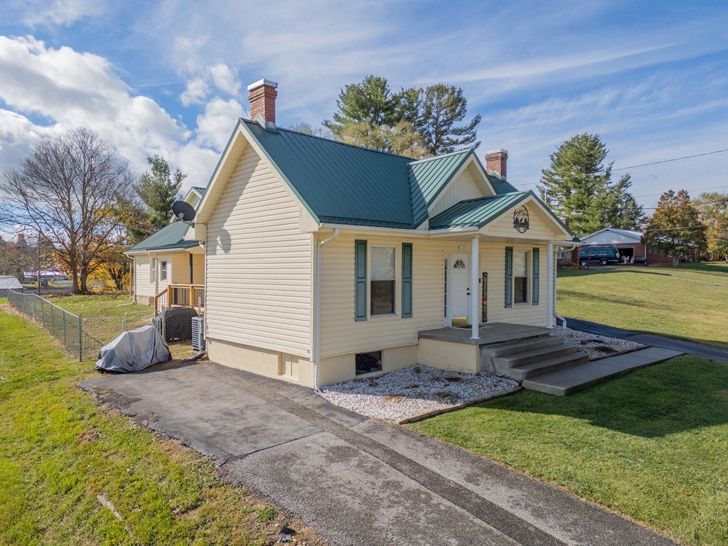 217 East Buck Avenue Rural Retreat, VA 24368 - Photo 65 of 74 Gallery Image 65