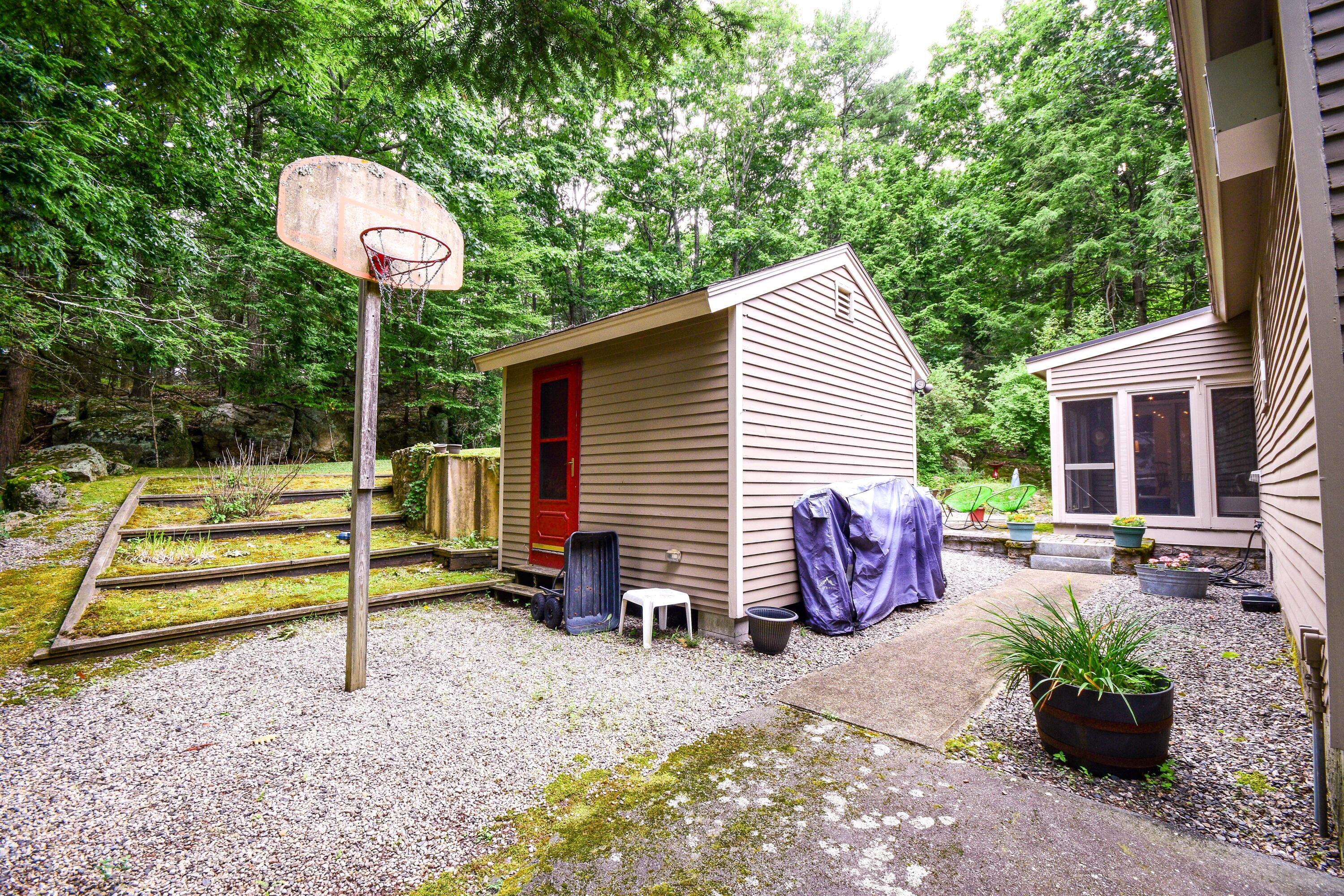 240 Clay Hill Road York, ME 03902 - Photo 18 of 53 240ClayHillRd-38