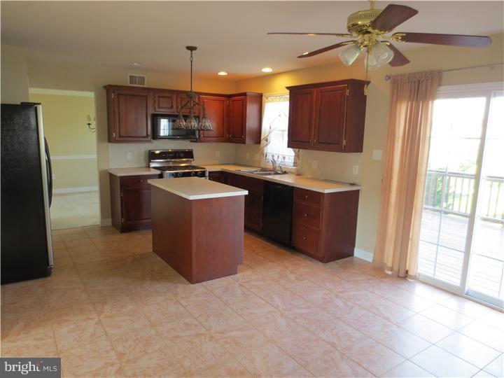1224 Fox Road Leesport, PA 19533 - Photo 8 of 25 Kitchen