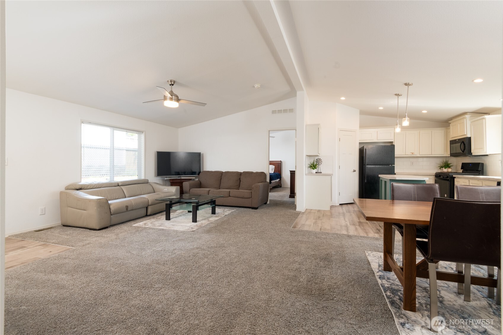 23708 Locust Way, Unit 64 Bothell, WA 98021 - Photo 5 of 27