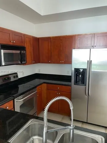 $3,300 | 1723 Southwest 2nd Avenue, Unit P08, Miami, FL 33129