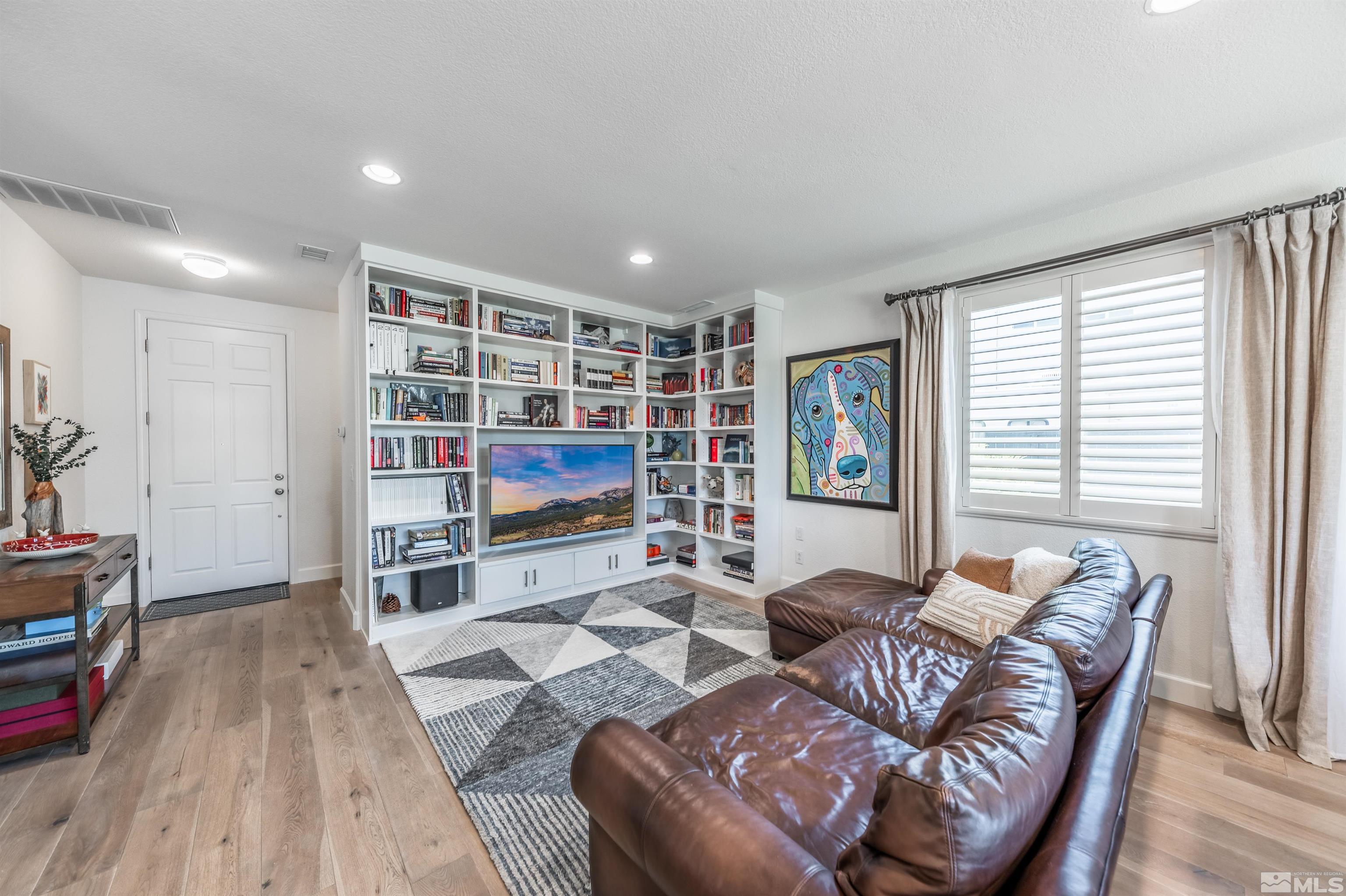 11401 Verazae Drive Reno, NV 89521 - Photo 8 of 40 Photo 8