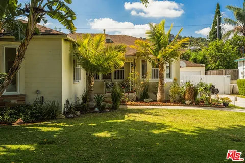 $1,249,000 | 5700 Fallsgrove Street, Los Angeles, CA 90016