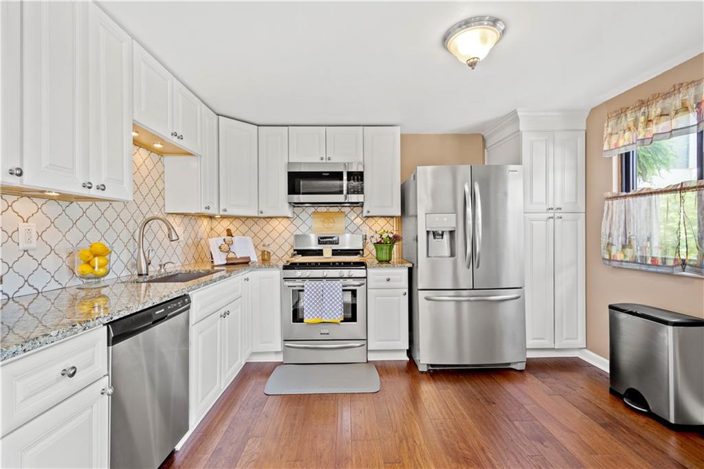 2505 Hunting Ridge Trail Bridgeville, PA 15017 - Photo 5 of 25 Gallery Image 5