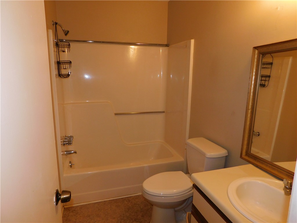 2601 Duncan Chapel Road, Unit F202 Greenville, SC 29617 - Photo 19 of 29