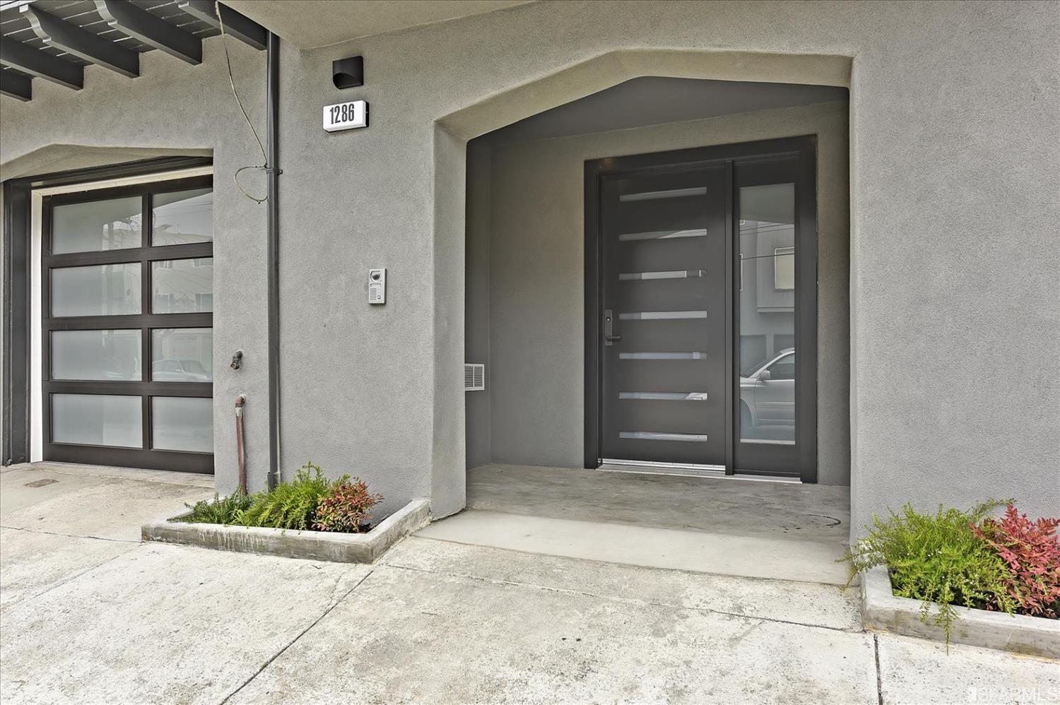 1286 45th Avenue San Francisco, CA 94122 - Photo 2 of 35