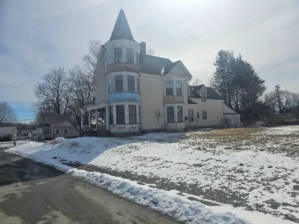 $95,000 | 13 Founders Street, Patten, ME 04765