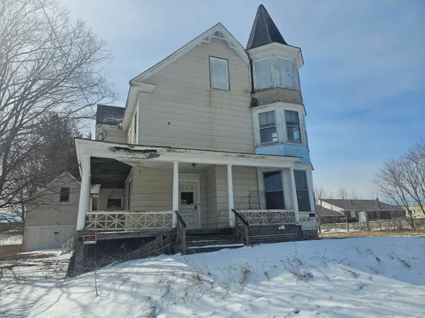 $95,000 | 13 Founders Street, Patten, ME 04765