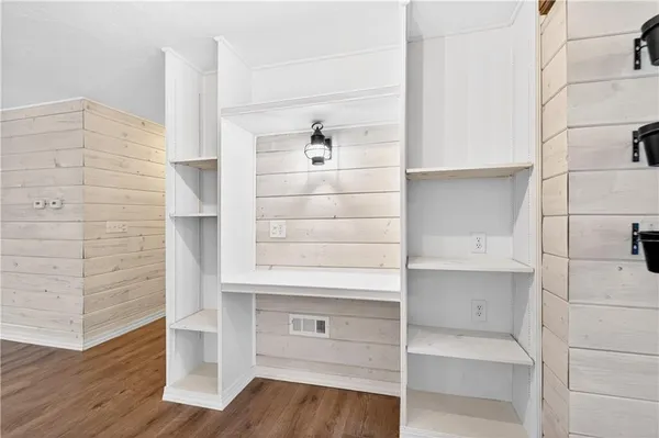 a view of walk in closet