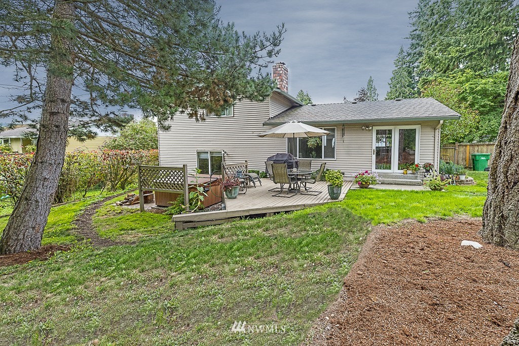 1223 204th Place Southeast Bothell, WA 98012 - Photo 18 of 20 Gallery Image 18