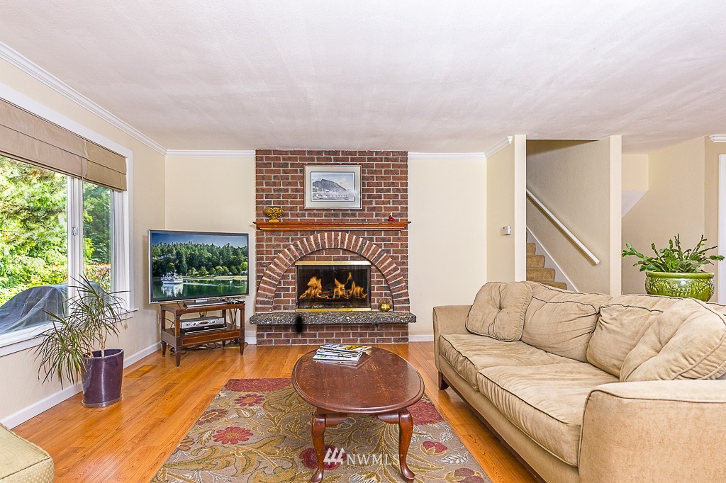 1223 204th Place Southeast Bothell, WA 98012 - Photo 7 of 20 Gallery Image 7