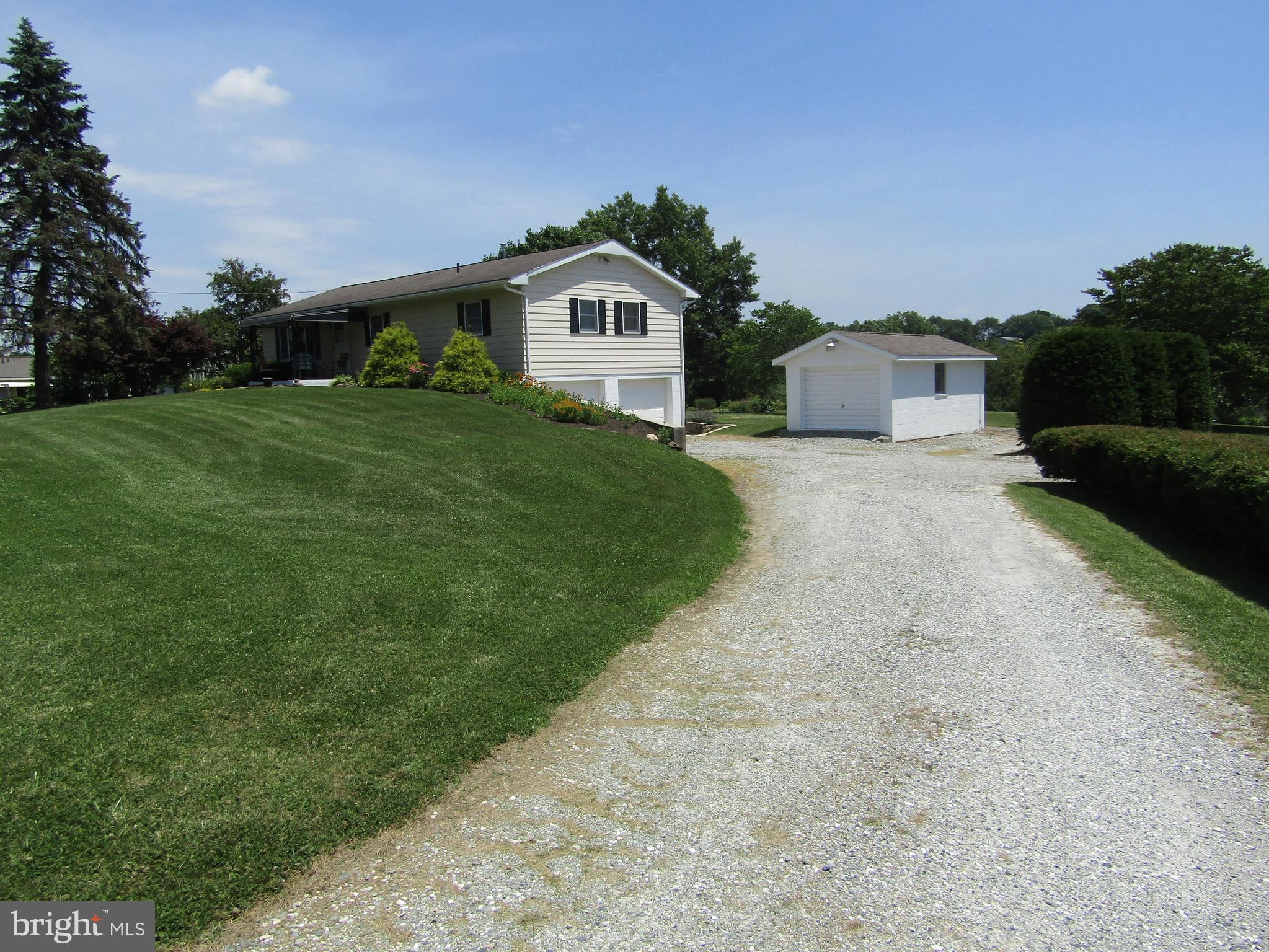 7321 Kopp Road Spring Grove, PA 17362 - Photo 3 of 41