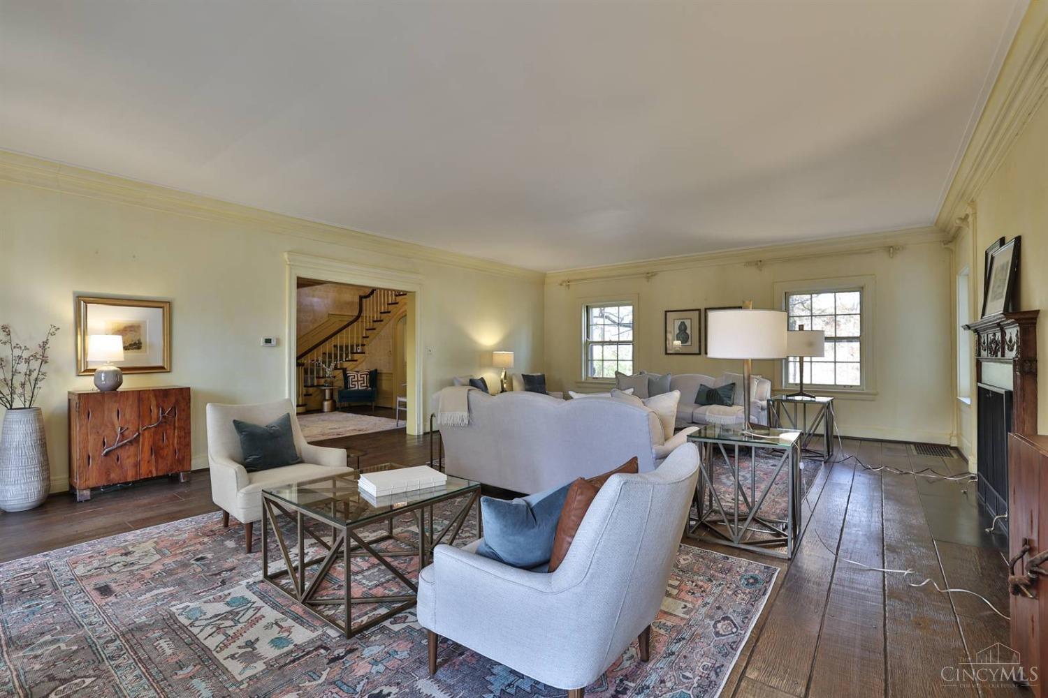 9575 Cunningham Road Cincinnati, OH 45243 - Photo 7 of 50