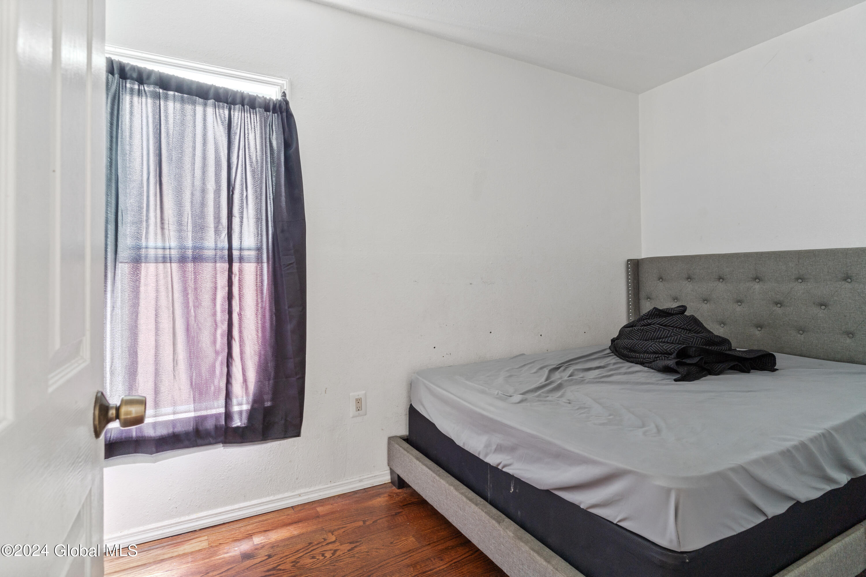 1301 3rd Avenue Schenectady, NY 12303 - Photo 20 of 38 16-1301 3RD AVE-23