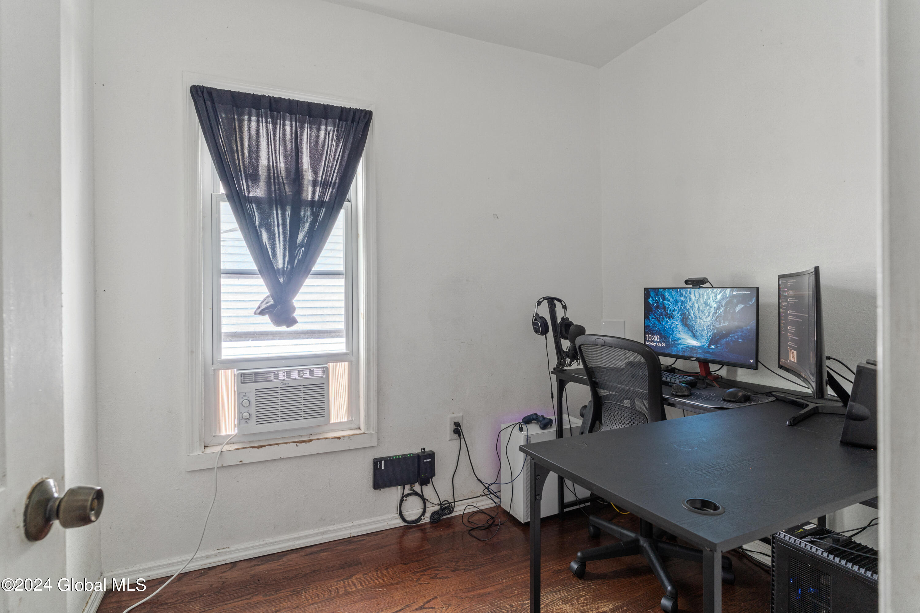 1301 3rd Avenue Schenectady, NY 12303 - Photo 22 of 38 18-1301 3RD AVE-25