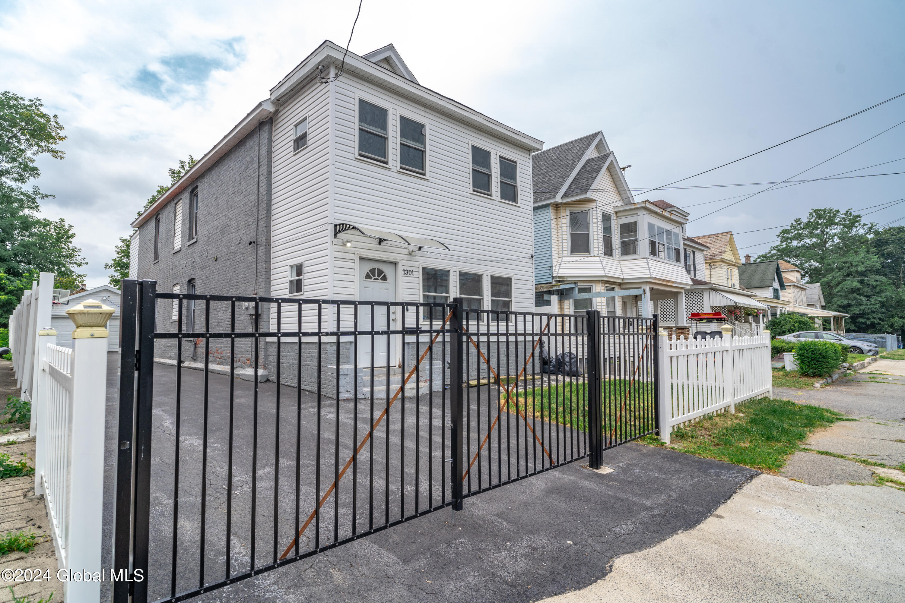 1301 3rd Avenue Schenectady, NY 12303 - Photo 37 of 38 30-1301 3RD AVE-36