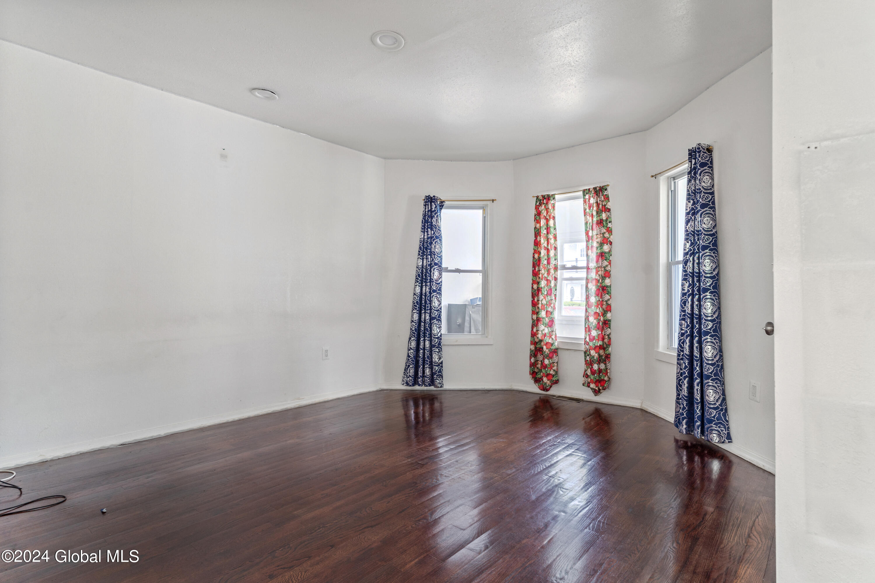 1301 3rd Avenue Schenectady, NY 12303 - Photo 6 of 38 01-1301 3RD AVE