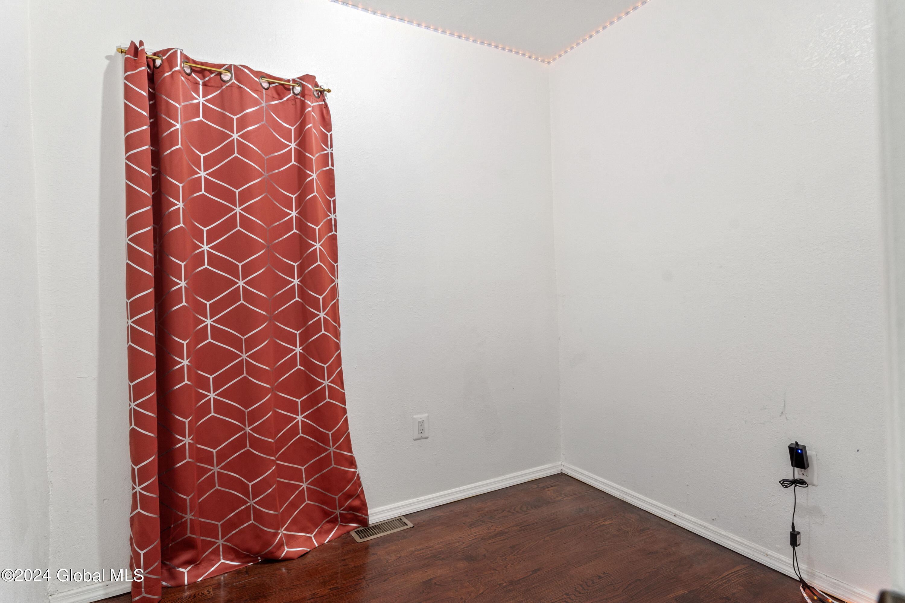 1301 3rd Avenue Schenectady, NY 12303 - Photo 7 of 38 03-1301 3RD AVE-11