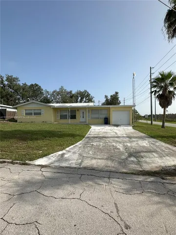 $185,000 | 1732 Valencia Avenue, Sebring, FL 33870