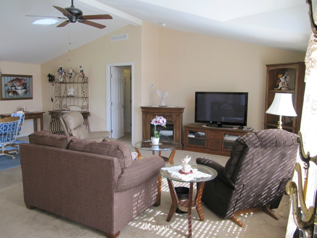 13872 Chain Lake Road Monroe, WA 98272 - Photo 6 of 12 Gallery Image 6