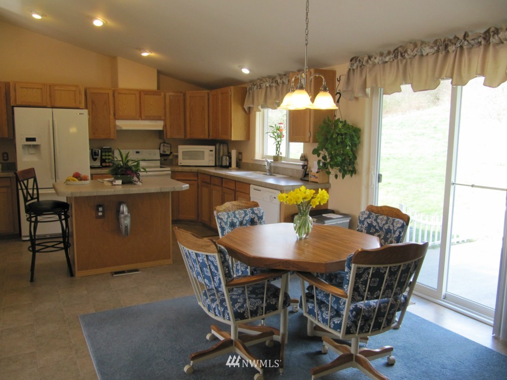 13872 Chain Lake Road Monroe, WA 98272 - Photo 8 of 12 Gallery Image 8