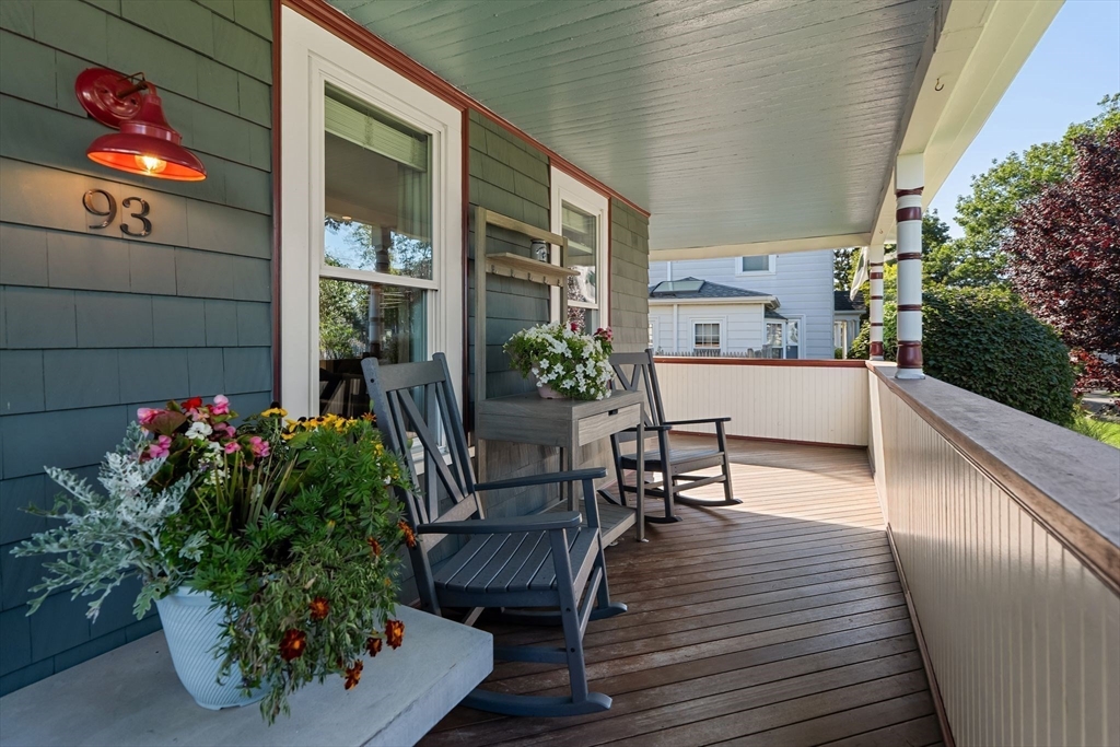 93 Albatross Road Quincy, MA 02169 - Photo 2 of 41 Gallery Image 2