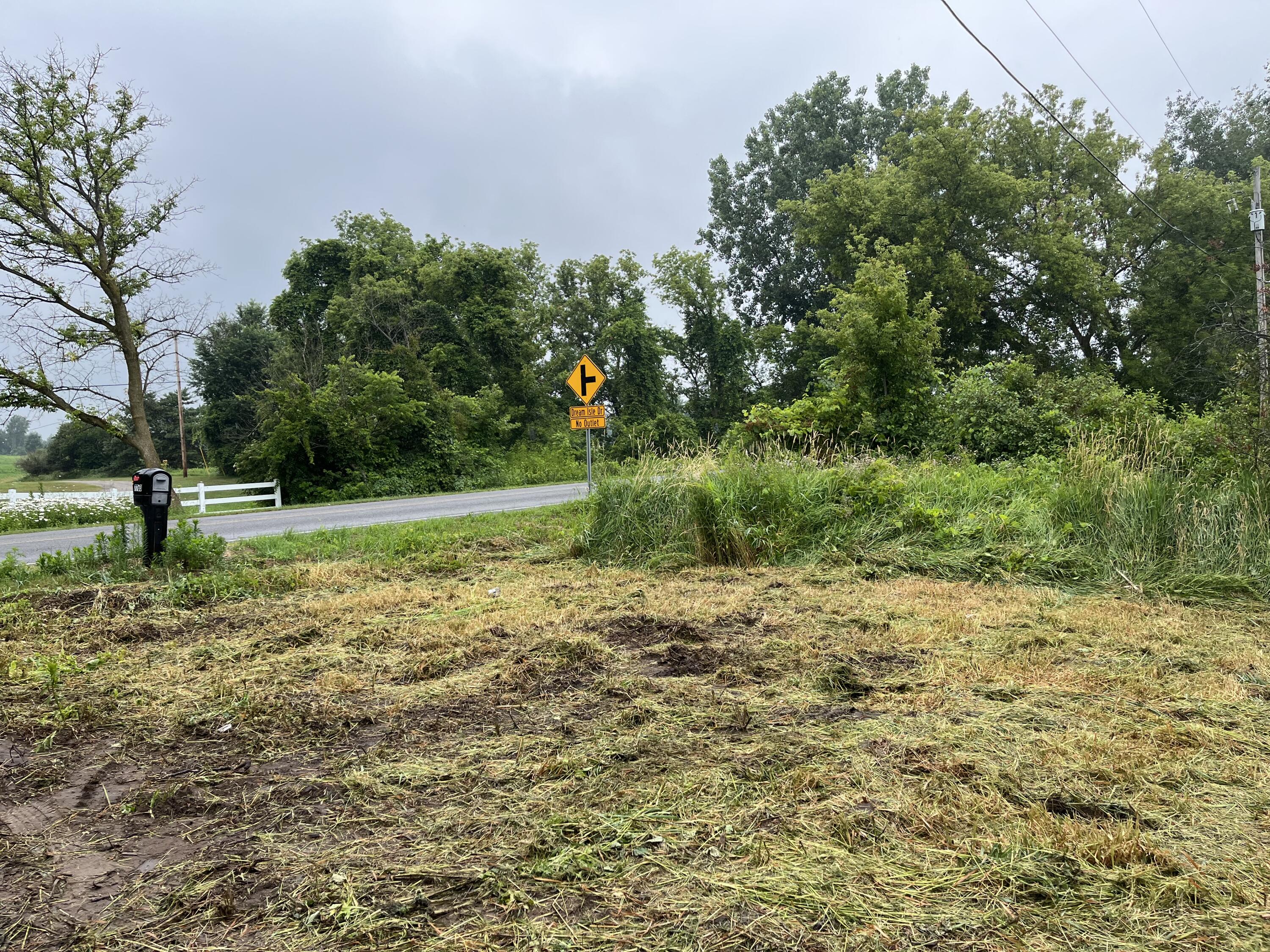 7828 Lessiter Road Northeast Belding, MI 48809 - Photo 8 of 10 D9996520-1FE8-4056-B70A-048B278575B8