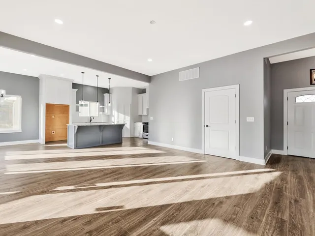 $349,000 | 647 East Sprucewood Court, Park City, KS 67147