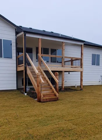 $349,000 | 647 East Sprucewood Court, Park City, KS 67147