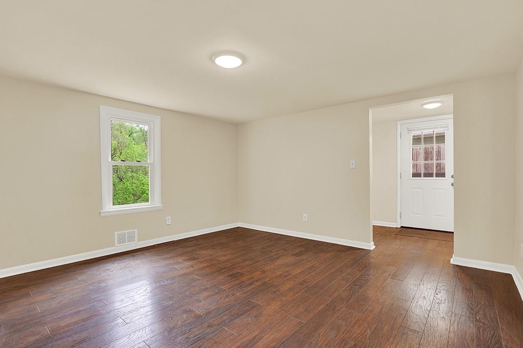 2842 Italy Road Export, PA 15632 - Photo 6 of 24