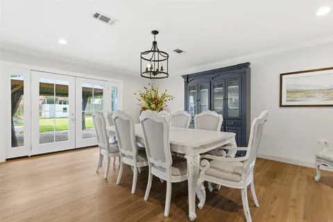 $377,000 | 1301 Westmoreland Street, Lake Charles, LA 70605