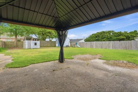 $377,000 | 1301 Westmoreland Street, Lake Charles, LA 70605