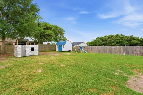 $377,000 | 1301 Westmoreland Street, Lake Charles, LA 70605