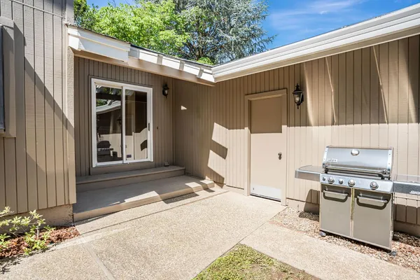 $1,375,000 | 1744 Haggin Grove Way, Carmichael, CA 95608